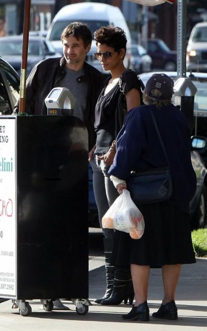 Halle Berry & Olivier Martinez: Lunch Lovers