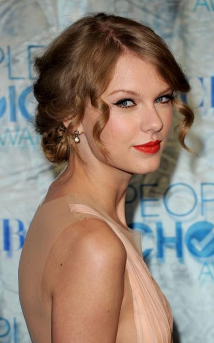 Taylor Swift Talks Hair Care