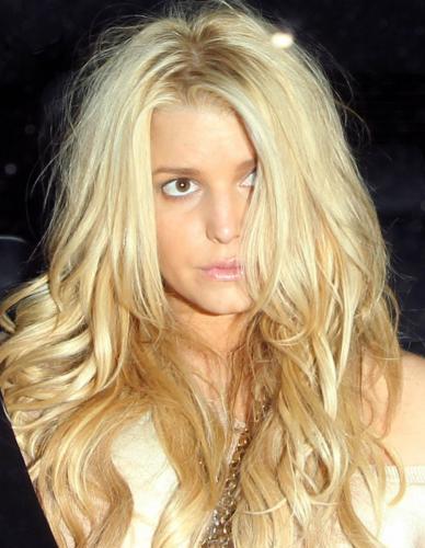 Jessica Simpson Is A Phat Hot Mess