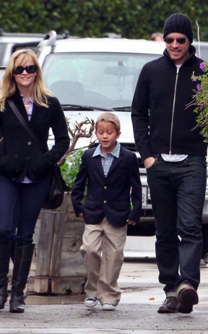 Reese Witherspoon: Sunday Brunch Family Fun