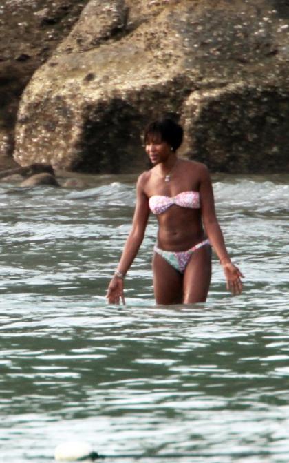 Naomi Campbell: Phuket Bikini Beach Lovin'