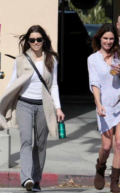 Jessica Biel Stays Home While Justin Parties in Dallas