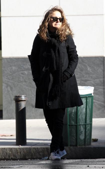 Natalie Portman: Bundled up in NYC