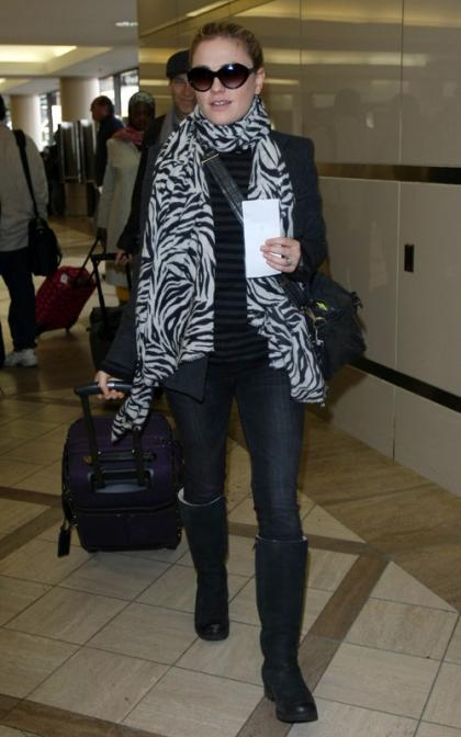Anna Paquin and Stephen Moyer: LAX Landing