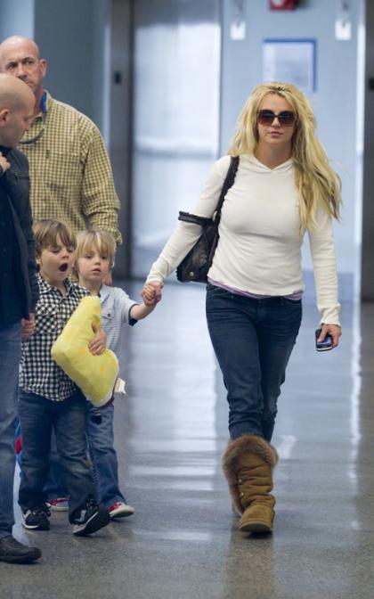 Britney Spears and Sons: So Long, Lousiana!