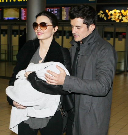 Orlando Bloom & Miranda   Kerr take baby Flynn to Paris