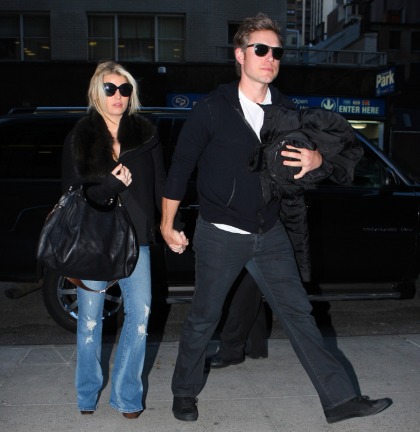 Jessica Simpson is the 'frontrunner' to be a judge on Simon Cowell's new show