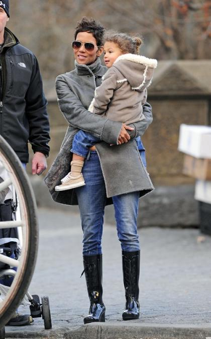 Halle Berry & Nahla Aubry: Big Apple Babes