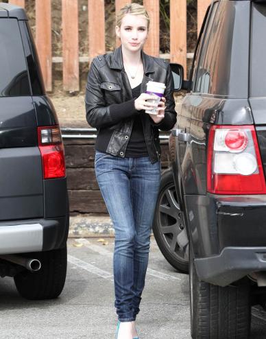 Emma Roberts' Long Legs In Skinny Jeans