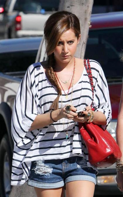 Ashley Tisdale: Chillin at Urth Caffe