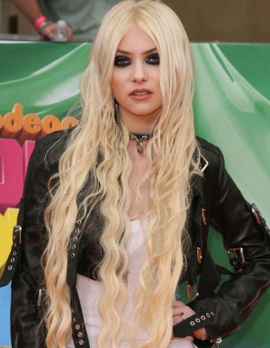 Taylor Momsen Cleans Up Her Act
