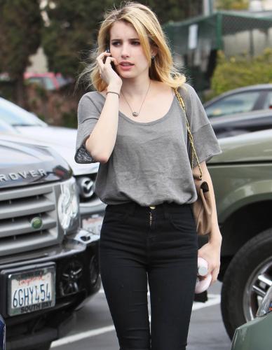 Emma Roberts In Her Sexy Mom Jeans