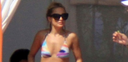 Nicole Richie is in a Bikini