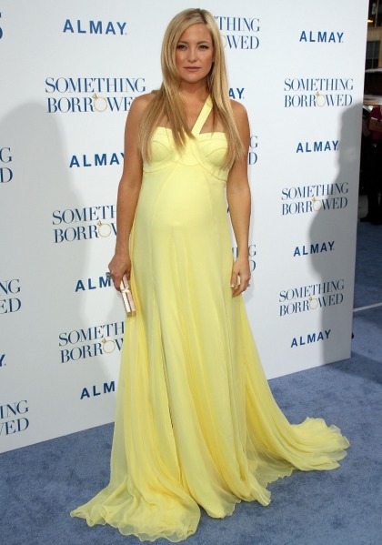 Kate Hudson in Versace for 'something Borrowed' premiere: lovely or meh'