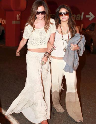 Ashley Tisdale And Vanessa Hudgens Make A Good Pair