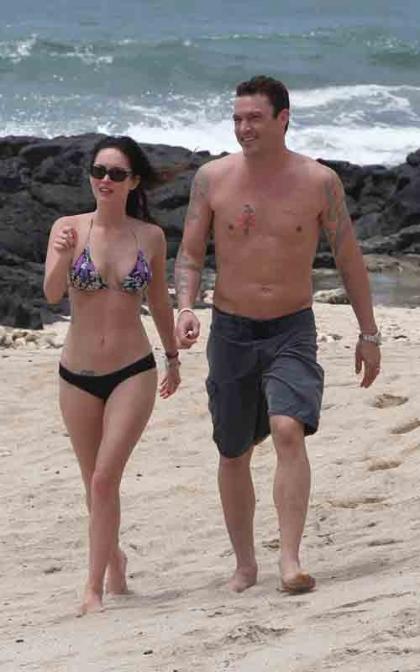 Bikini Babe Megan Fox's Hawaiian Beach Lovin'