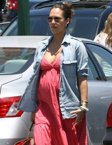 Jessica Alba's Sweet Pregnant Breasts