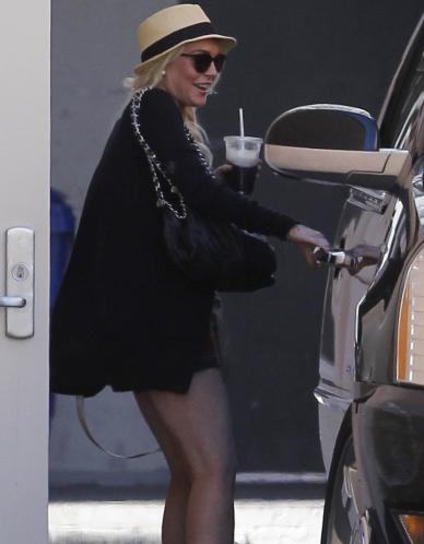 Lindsay Lohan Flashes Her Sober Legs?