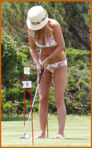 Geri Halliwell Wears Skimpy Bikini To Play Golf in Sardinia