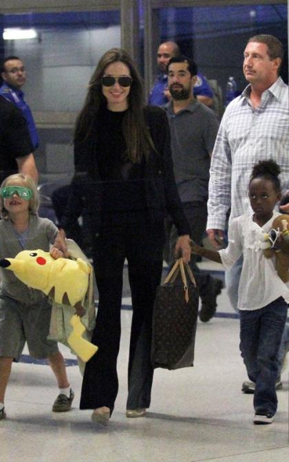 Angelina Jolie Lifts Off with Shiloh & Zahara