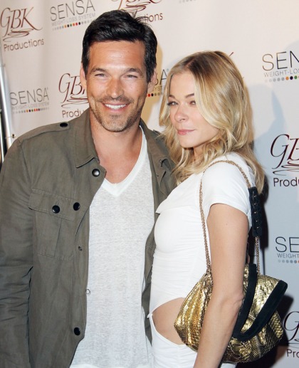 LeAnn Rimes is moving to Chicago to keep a squinty eye on Eddie Cibrian