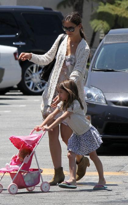 Katie Holmes & Suri: Brentwood Babes