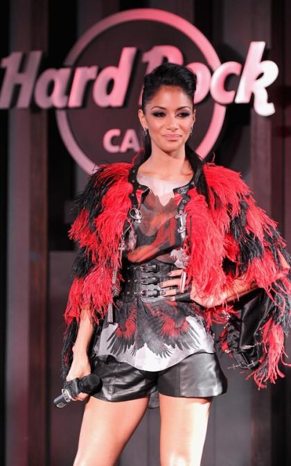 Nicole Scherzinger Rocks Hard Rock Café