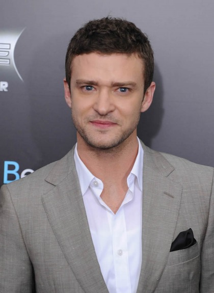 In Touch: Justin Timberlake is a diva, mouths off to  restaurant staff