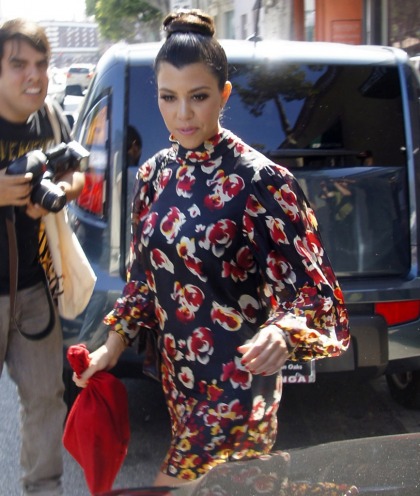 Khloe & Kourtney Kardashian look horrible, pissed off at their bridesmaid fittings