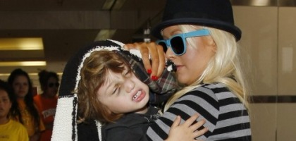 Christina Aguilera Didn't Give Her Son a Black Eye