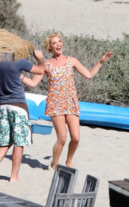  Katherine Heigl's Playful Malibu Photo Shoot