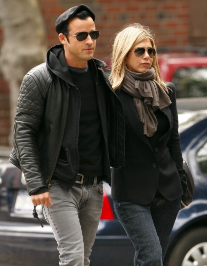 Jennifer Aniston & Justin Theroux make another loved-up NYC outing