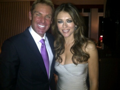 Liz Hurley & Shane Warne are engaged, he proposed on Friday