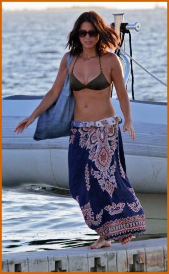 Olivia Munn in a Bikini on 'Magic Mike' Set' in Florida
