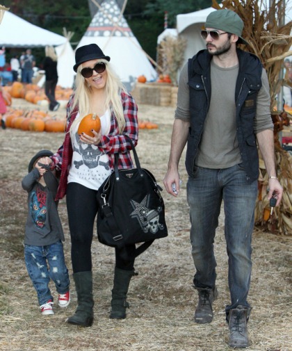 Christina Aguilera takes her son & her boy-toy to the pumpkin patch