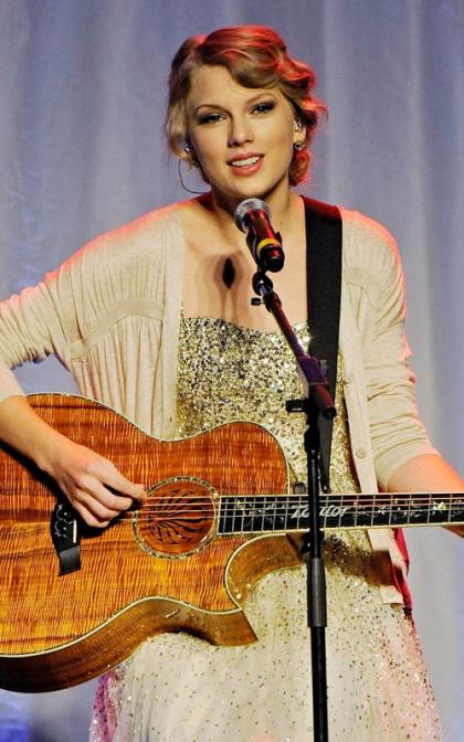 Taylor Swift Honored as NSAI's Songwriter/Artist of the Year 