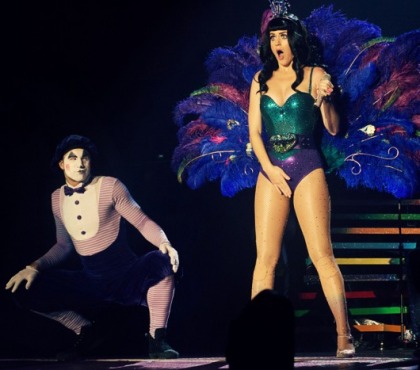 Katy Perry Takes the Stage in a Corset Belfast