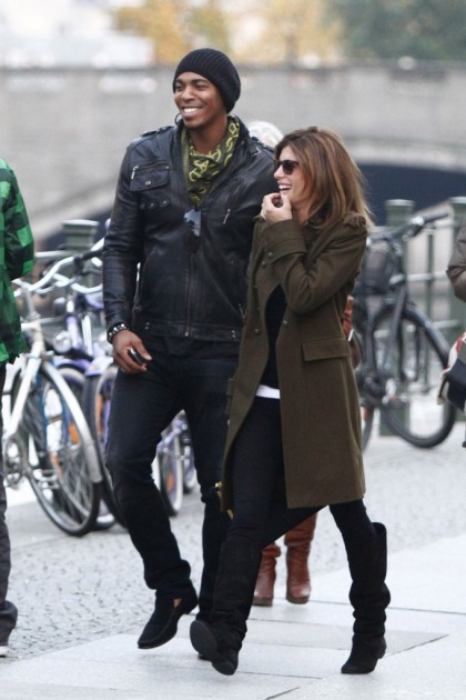 Elisabetta Canalis is papped in Berlin with Mehcad Brooks: give us a break?