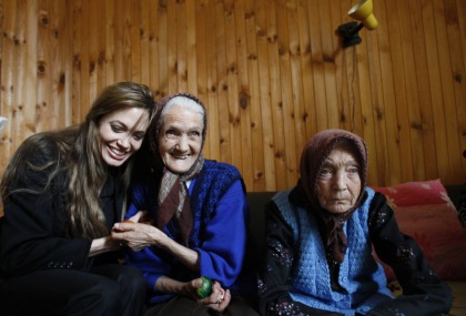 Angelina Jolie helps get 'Villa Angelina' apartments for Bosnian refugees