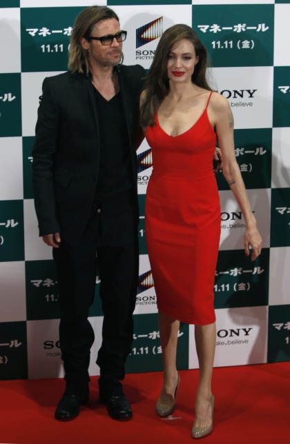 Brad Pitt & Angelina Jolie do 'Moneyball' premiere in Tokyo: hot or meh'