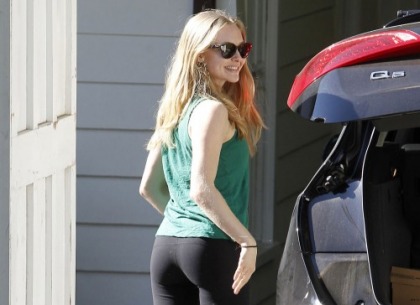 Amanda Seyfried Wants Me to Look at Her Ass