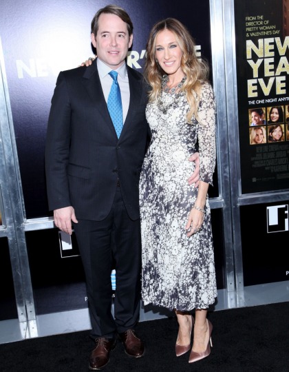 Sarah Jessica Parker in Pauline Trigère at the 'NYE' premiere: lovely or fug'