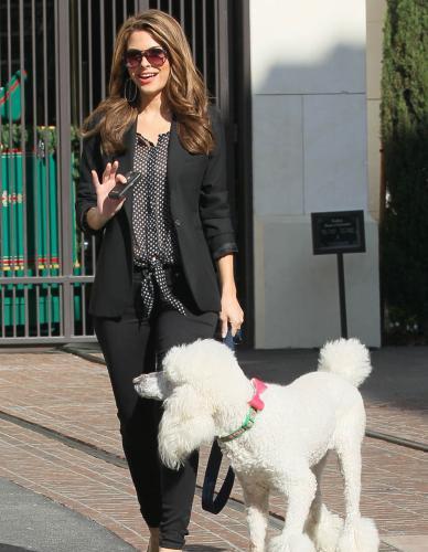 Maria Menounos Shows Us Her Puppies