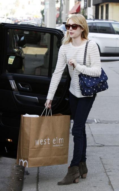 Emma Roberts: Sexy Shopper