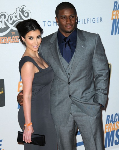 Kim Kardashian & Reggie Bush spotted on a date,   they?re probably back together