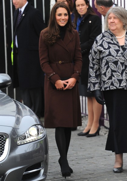 Duchess Kate makes a solo trip to Liverpool, visits non-alcoholic bar