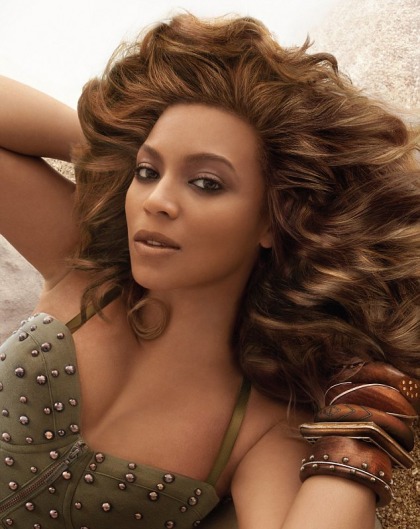 Beyonce's House of Dereon ad was shot when she was 9 months preggo, for real
