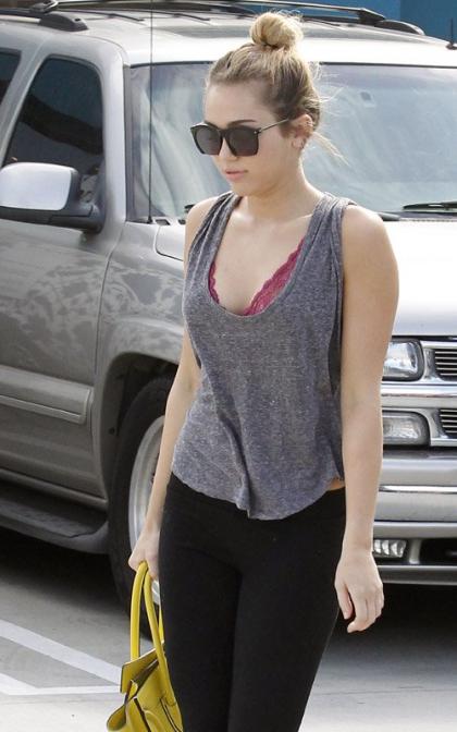 Miley Cyrus Perks Up with Pilates 