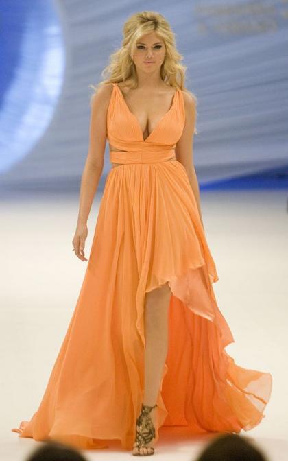 Kate Upton Takes Her Curves to the Catwalk