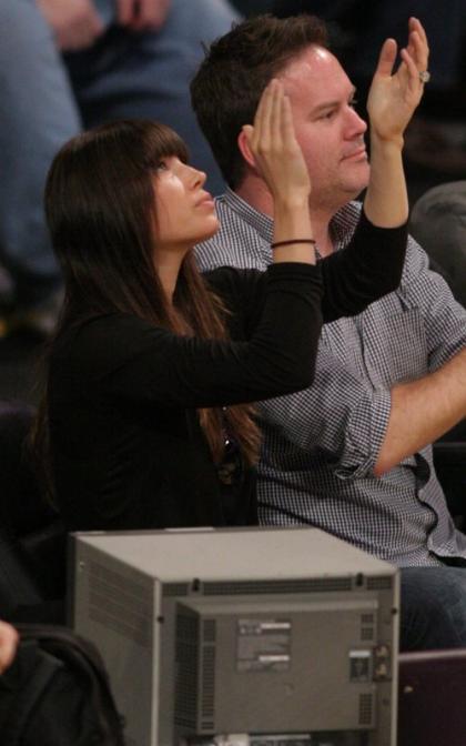 Jessica Biel Flashes Engagement Ring at Lakers Game